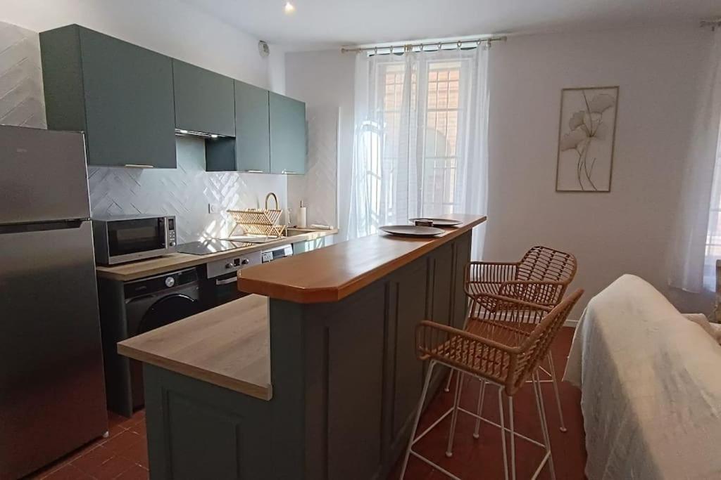 Apartment Hypercentre, Coquet En Rez-de-chaussee *